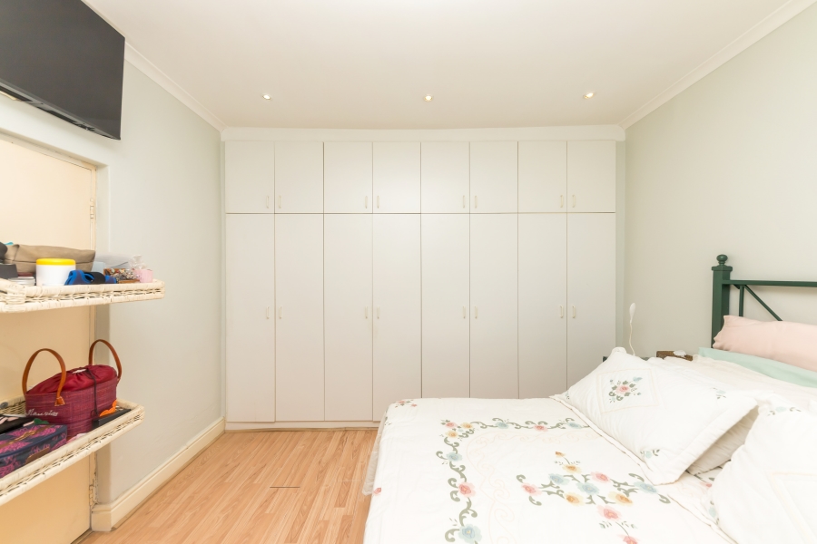 1 Bedroom Property for Sale in Salt River Western Cape